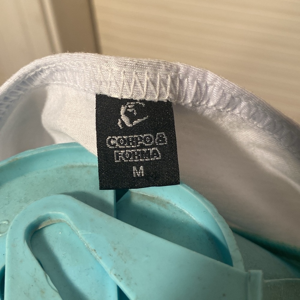 Les Mills BodyPump Brasil tank top (rare) - Picture 3 of 4